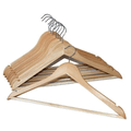  - Kleiderbügel - Holz 8 Stück.